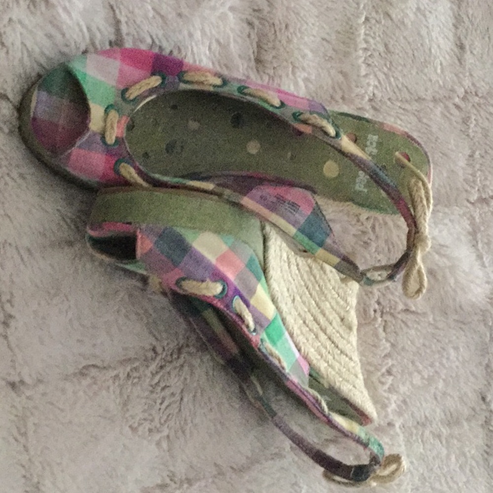 Not Rated wedges size 7.5